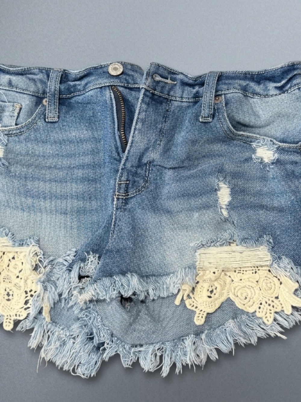 High Rise Lace Trim Distressed Denim Jean Shorts Size 2/26 Frayed BOHO